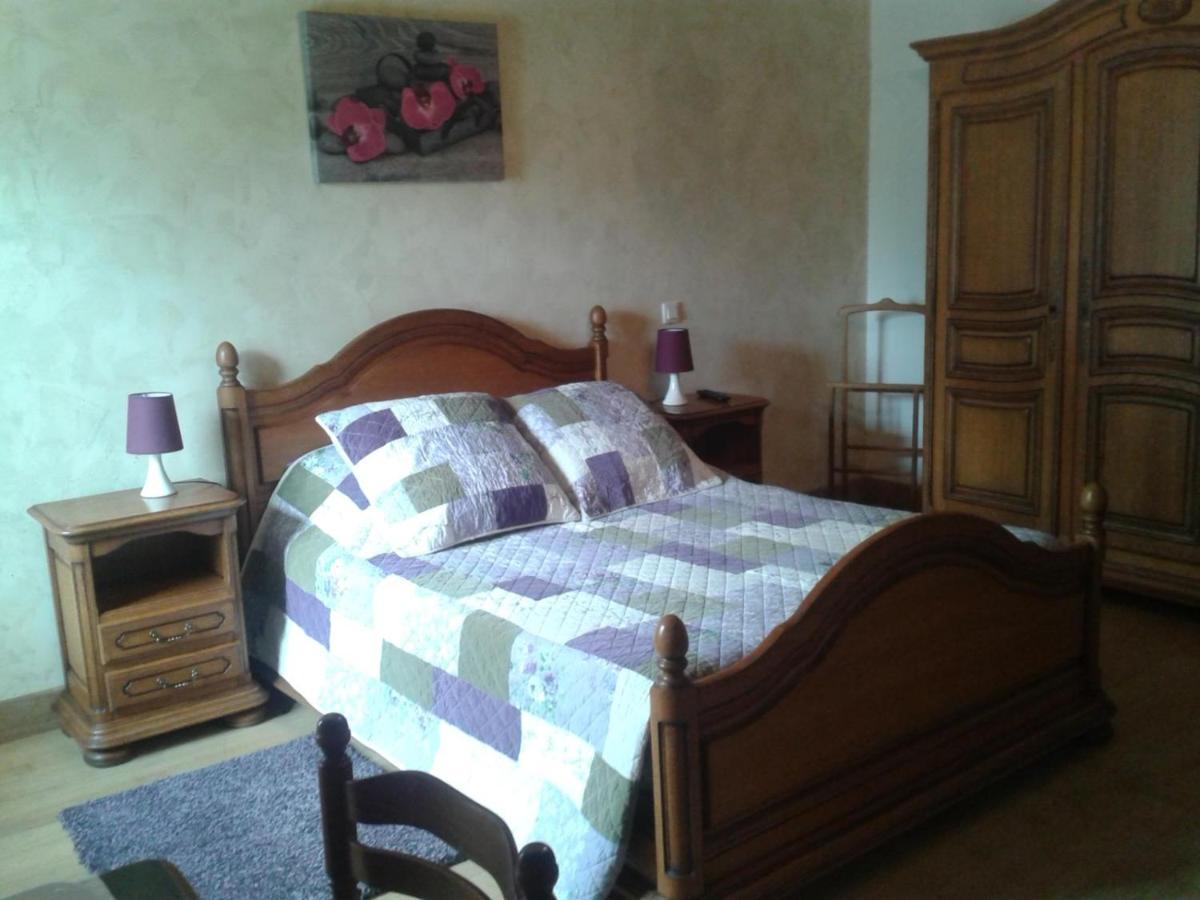 Bed and Breakfast Domaine De La Rue La Berthenoux Exterior foto