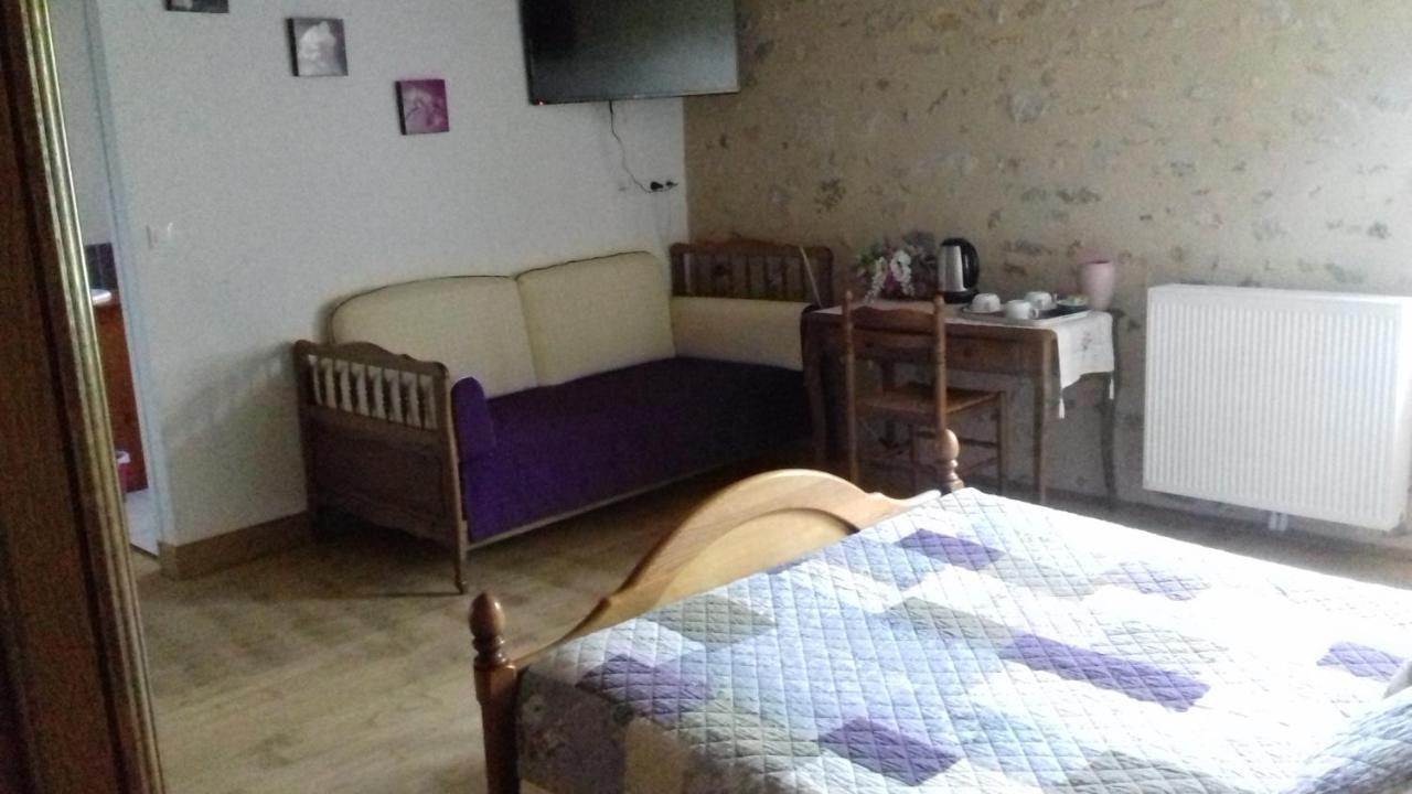 Bed and Breakfast Domaine De La Rue La Berthenoux Exterior foto